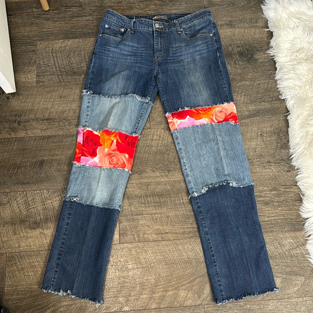 LEVI’S 518 FLORAL PATCHWORK STRAIGHT JEANS